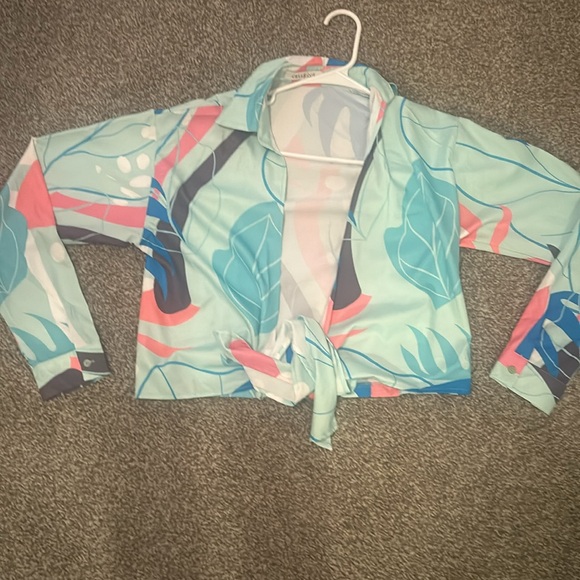 Multi-colored tie-up blouse - Picture 2 of 4